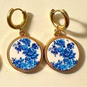 Floral Victorian Vintage Art Gold Blue White Earrings Stainless Steel